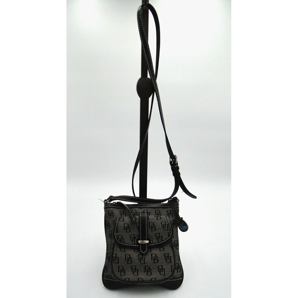 Dooney & Bourke‎ Classic Letter Carrier Crossbody Bag Purse Black Logo